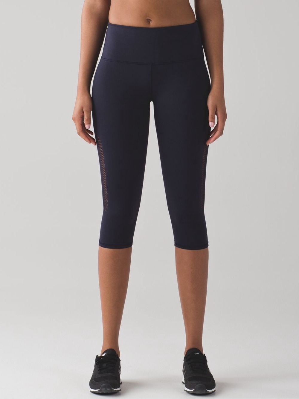 Lululemon Reveal Crop (15") - Midnight Navy Mesh Panel Capri Leggings